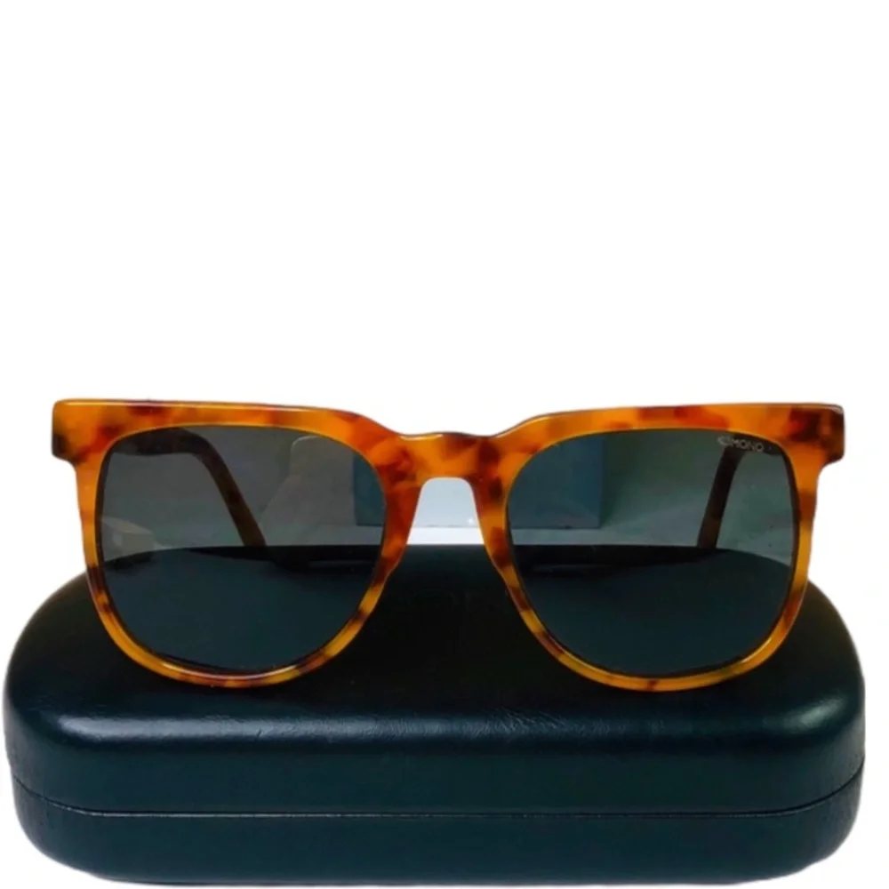 KOMONO Riviera Caramel Demi Sunglasses NEW Tortoise tan  display picture 1